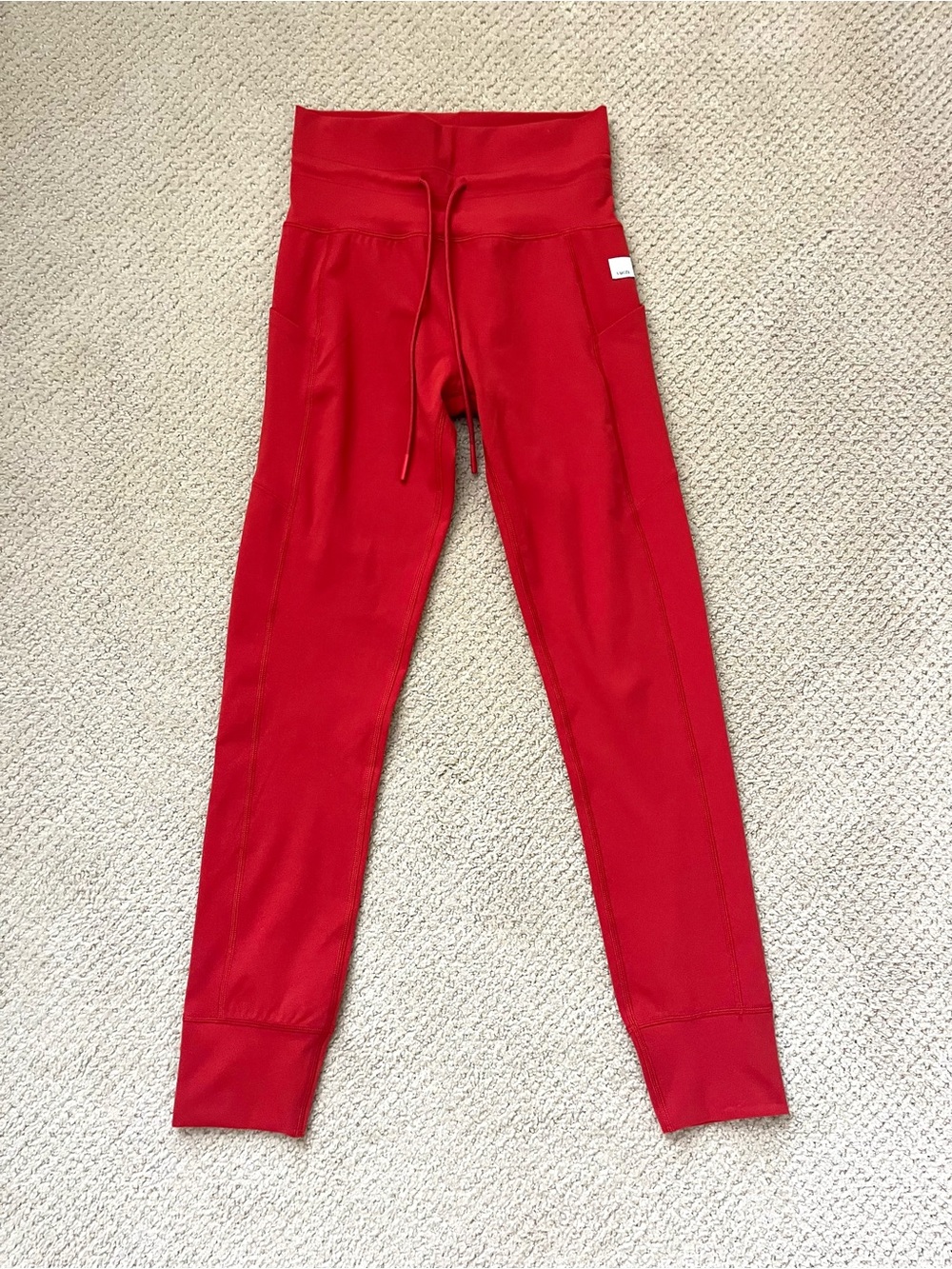 Vuori Daily Leggings With Pockets in Red Women’s XS